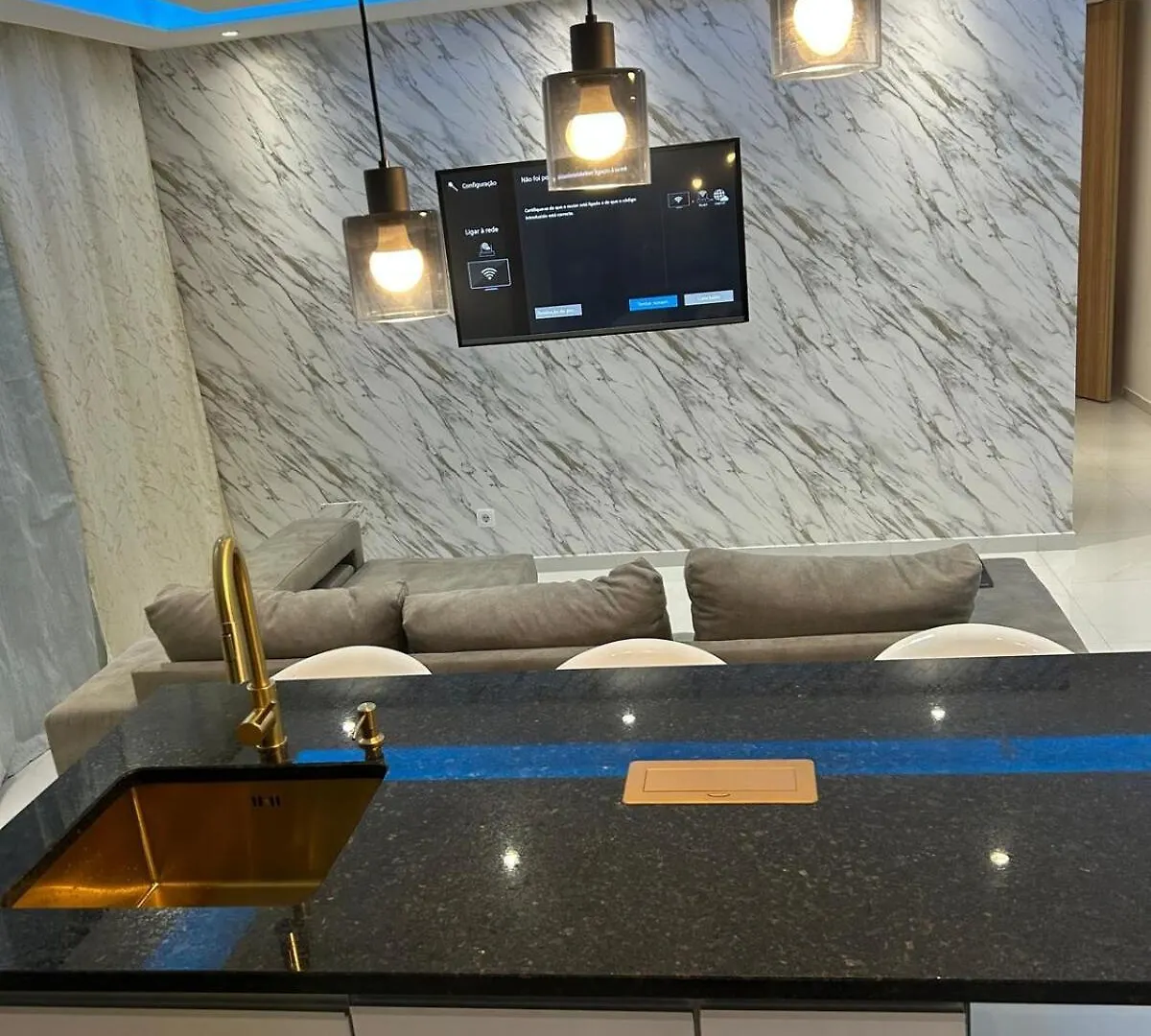 Appartement T 3 Aeroport Nelson Mandela Paria 圣玛丽亚